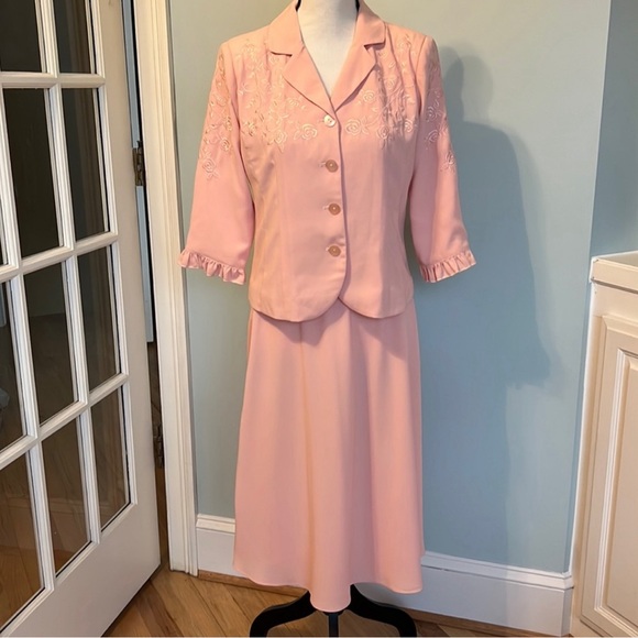 Appleseed's Dresses & Skirts - Appleseed’s Vintage Skirt Suit